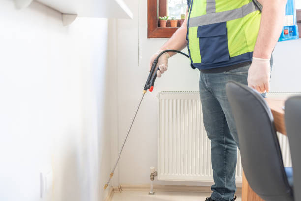Best Commercial Pest Control Services  in Eureka, MT
